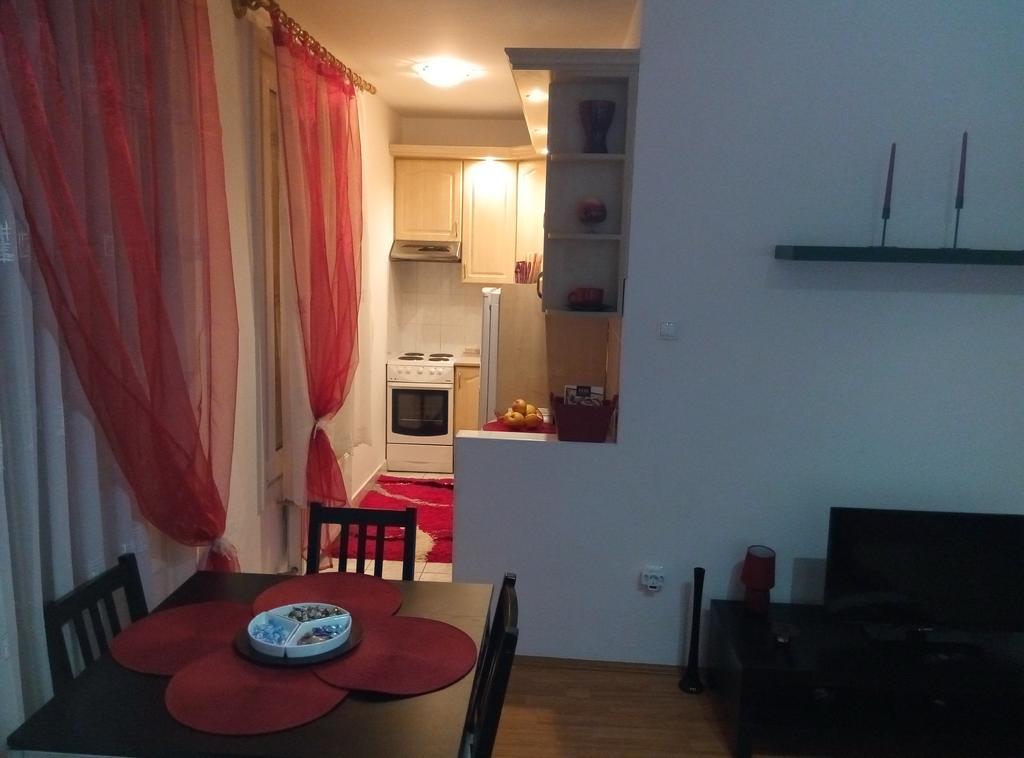 Debrecenter Apartman Extérieur photo